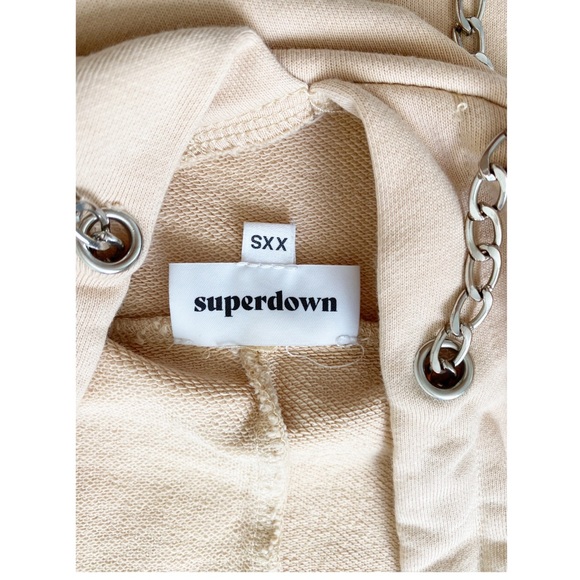 Superdown | Riley chain hoodie - Picture 7 of 8